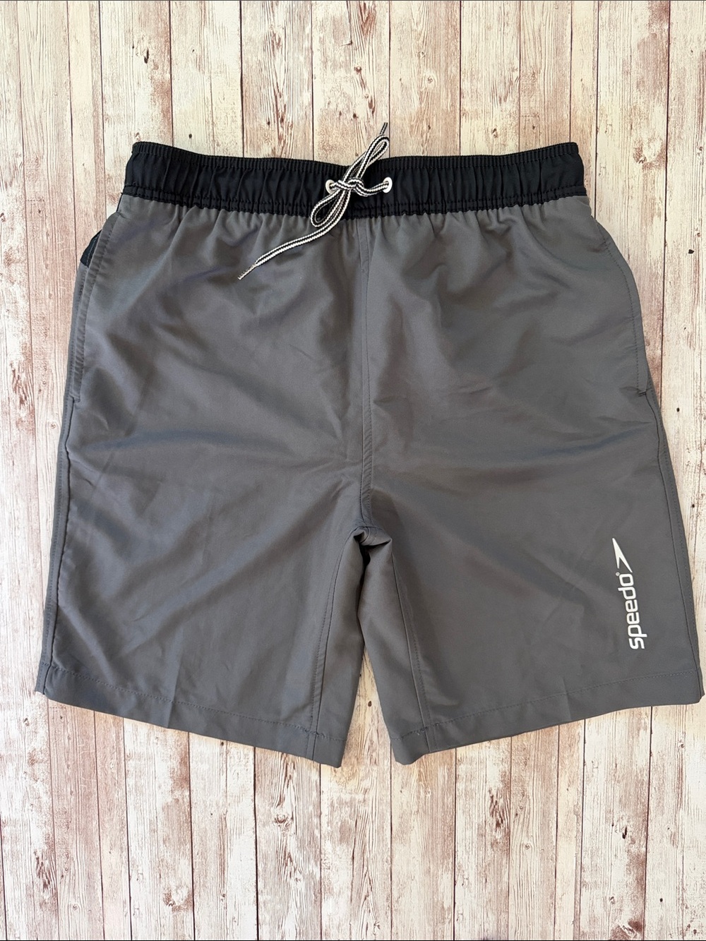 Speedo Mens Marina Volley Swim Trunks sz Medium Mesh Lined Pockets Gray Black 9"